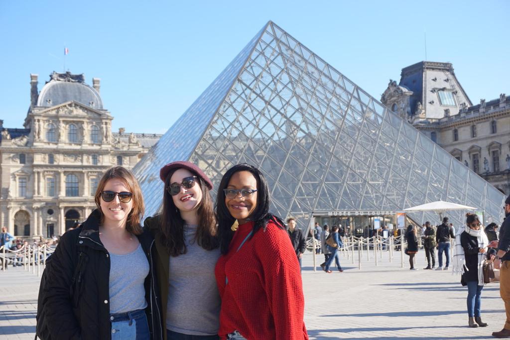 CCMPH students at the Lourve