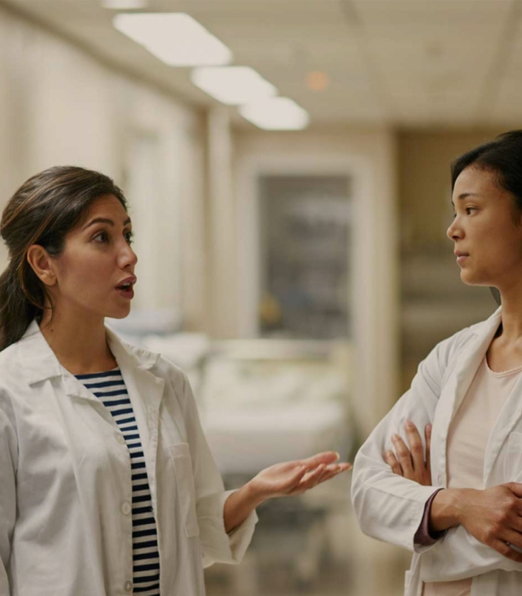 Student strategizing with hospital management